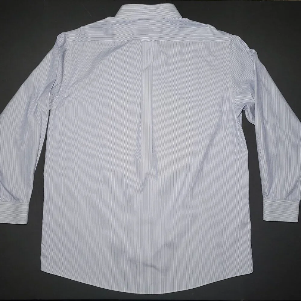 Roundtree & Yorke Mens Blue and White Striped Button Up Shirt Size 17 / 34 - Picture 2 of 11